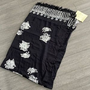 ✨SOLD ✨ NWT Black Sarong